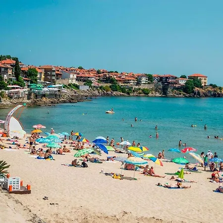 Sozopoli Hills, App B7 *