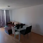 Sozopoli Hills, App B7 아파트